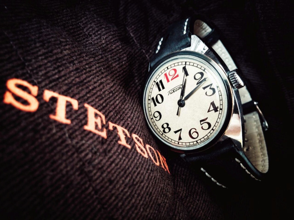 Raketa 12 rouge Photo_14