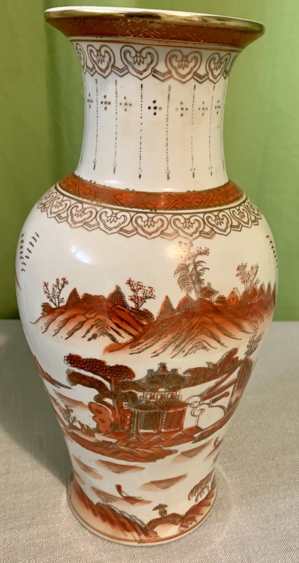 Japanese Vase Looks like Kutani but not ?? Img_0310
