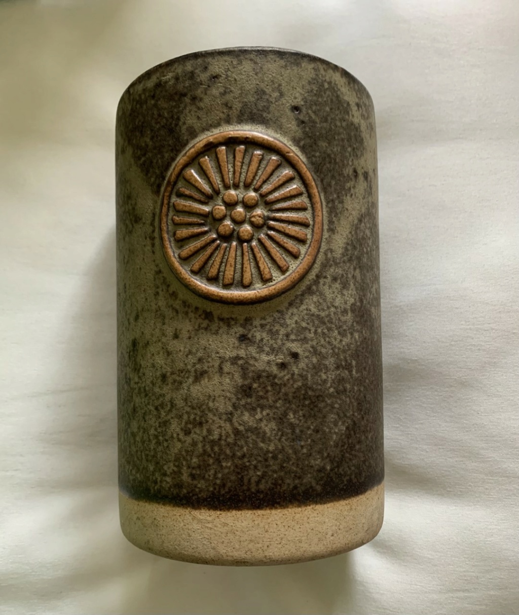 Studio pottery Cylinder vase - possibly Louis Hudson for Tremar  Thumbn20