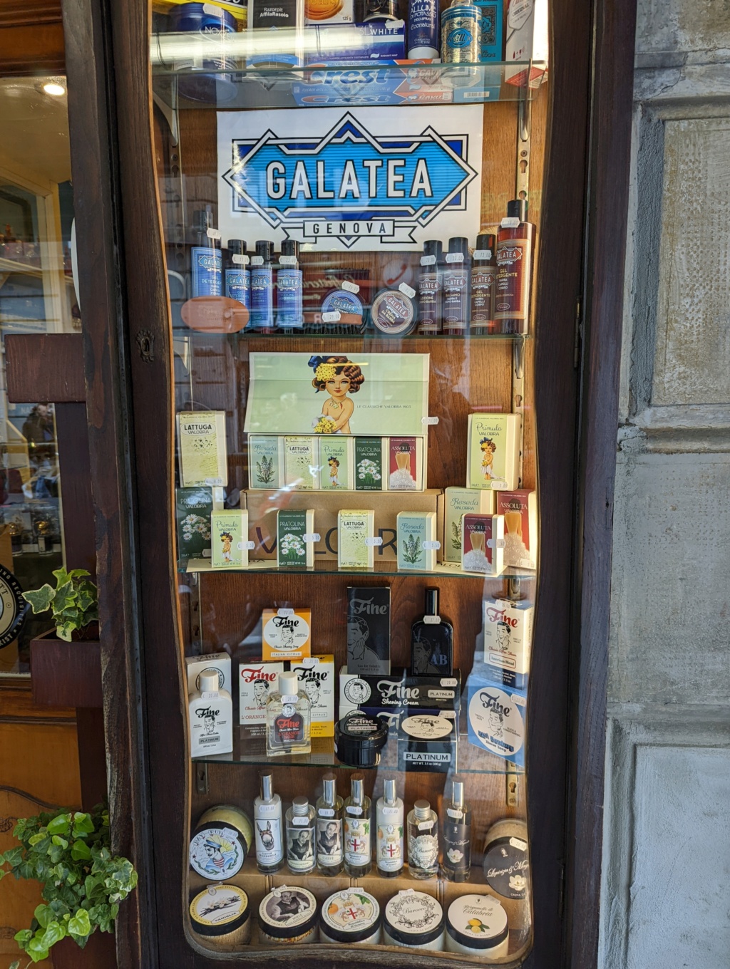Boutiques de rasage à Gênes Pxl_2078