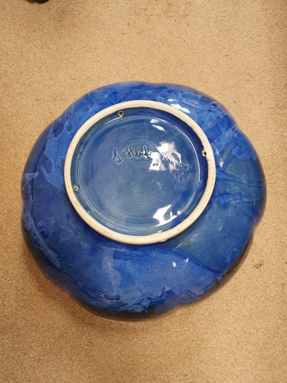 large scalloped blue bowl 20200816