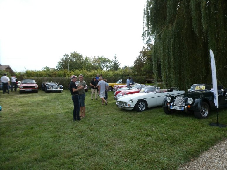 Expo anciennes Château Etrabonne Champagne Sur Vingeanne (21)  9vb17m10