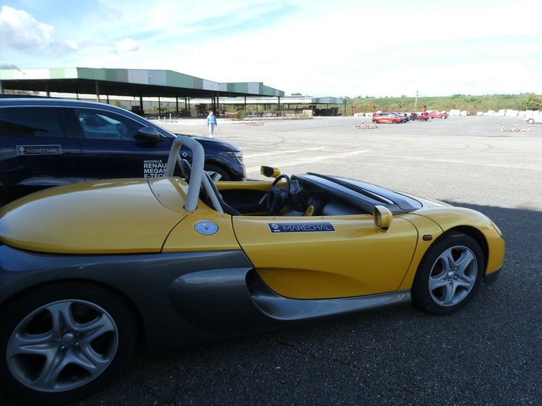 Rassemblement auto chez e-Karting et Paintball du Revermont Ezseon10