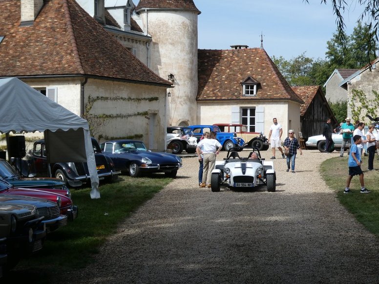 Expo anciennes Château Etrabonne Champagne Sur Vingeanne (21)  Mhrplp10