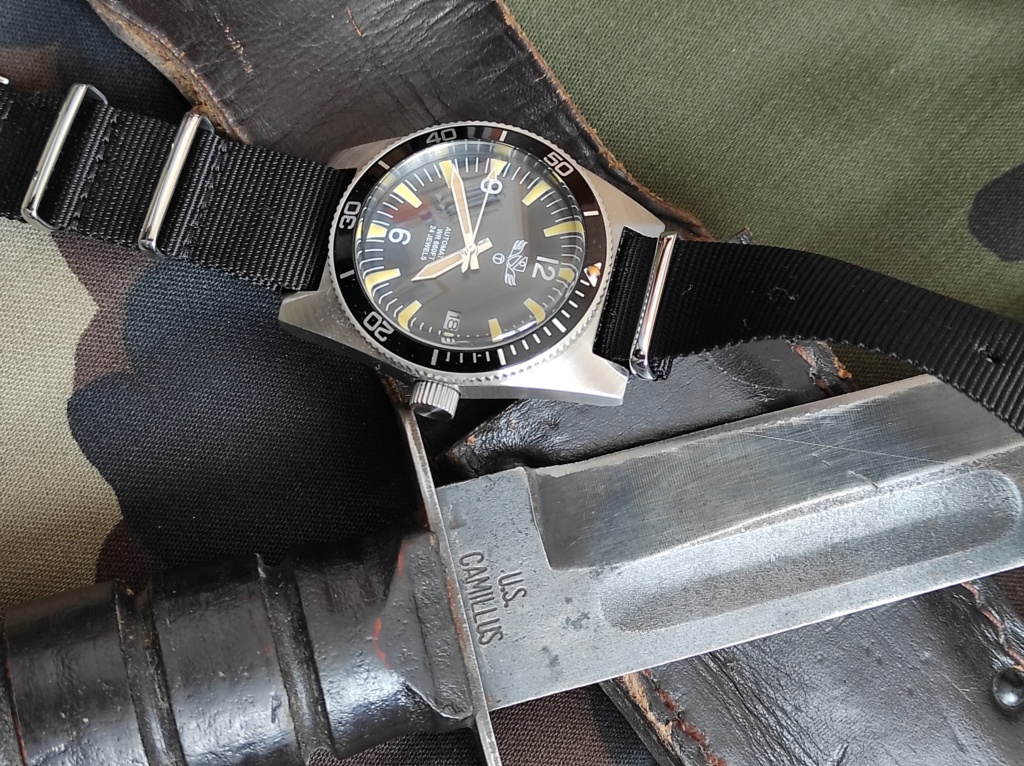 Military Industries 1970s diver's watch - Page 7 Img_2042