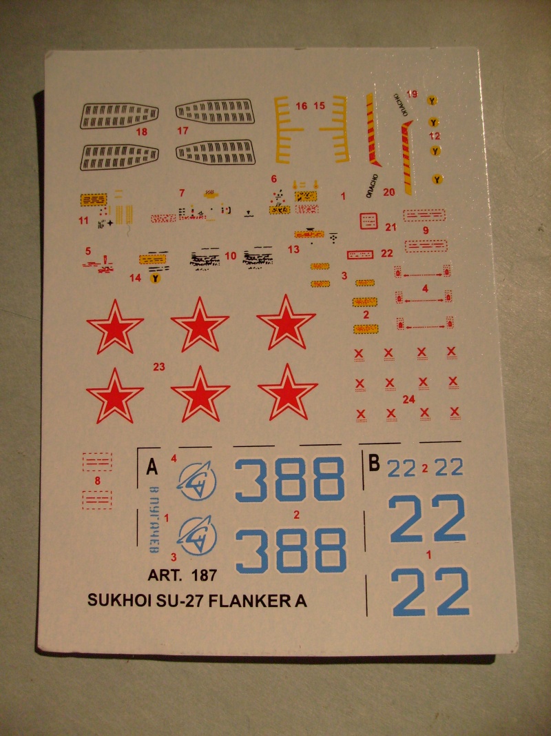 [CC LEE] SOUKHOÏ Su 27 SEA FLANKER & FLANKER B 1/72ème Réf 00102 & 00101 S7303532