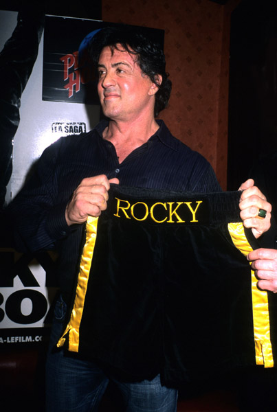 Stallone et le Planet Hollywood - Page 2 12378212