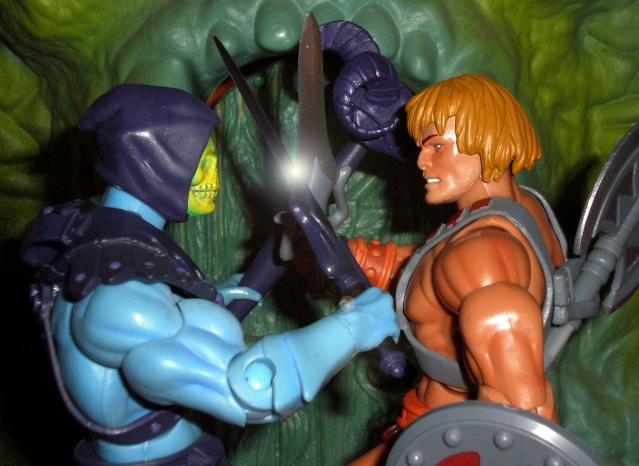 Mises en scène de vos MOTUC - Page 3 Le_com10