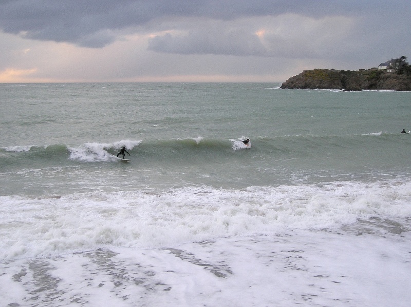 Après la tempête les joies du surf hier Surf10