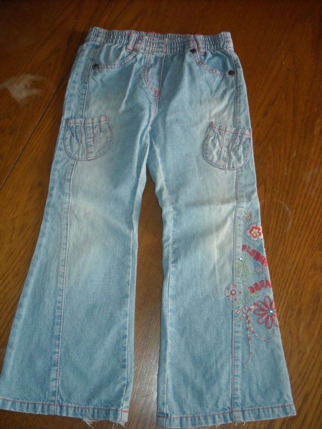 Vetements filles 4/5/6/7 et jeans 12 ans 03910