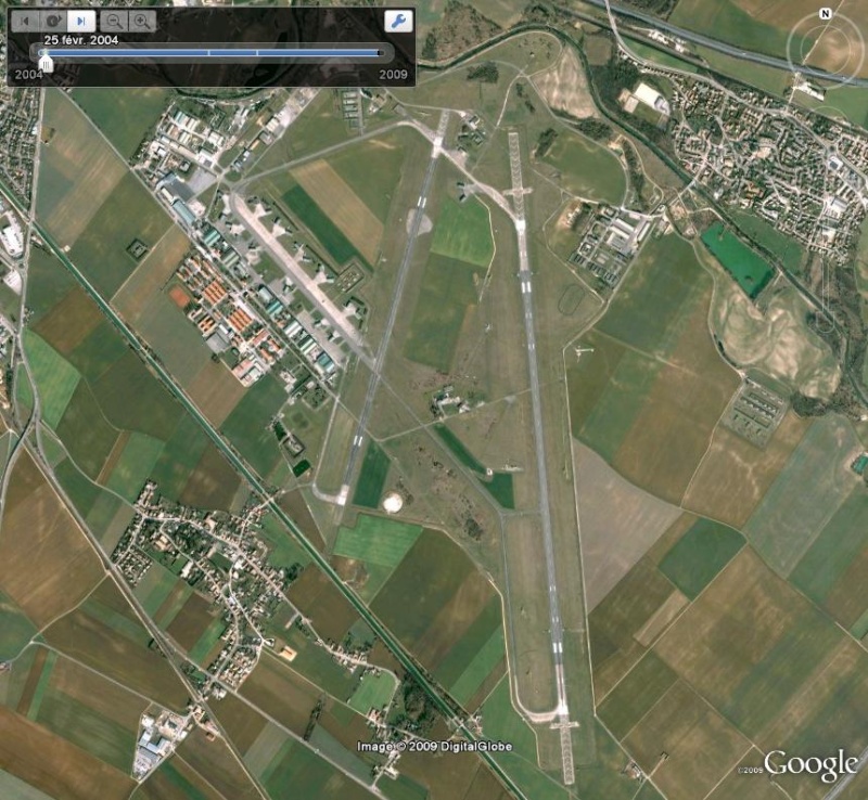 Aérodrome flouté, base aérienne de Dijon, Côte d'Or - France A_dijo10