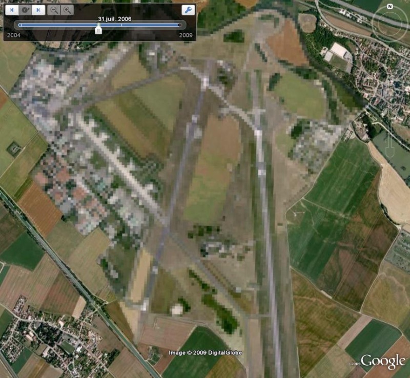 Aérodrome flouté, base aérienne de Dijon, Côte d'Or - France A_dijo12