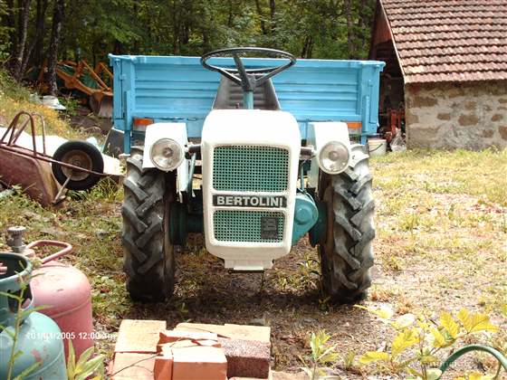 Me presento desde Cádiz con tractor Bertolini, motor LDA 96 Bertol11