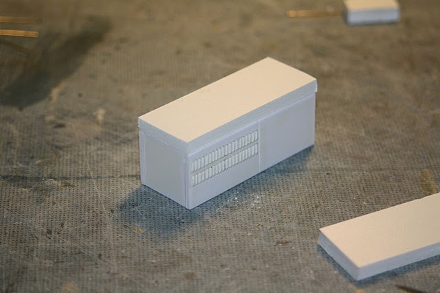 réalisation d'une série de miniatures du chenillard LICORNE Proto117