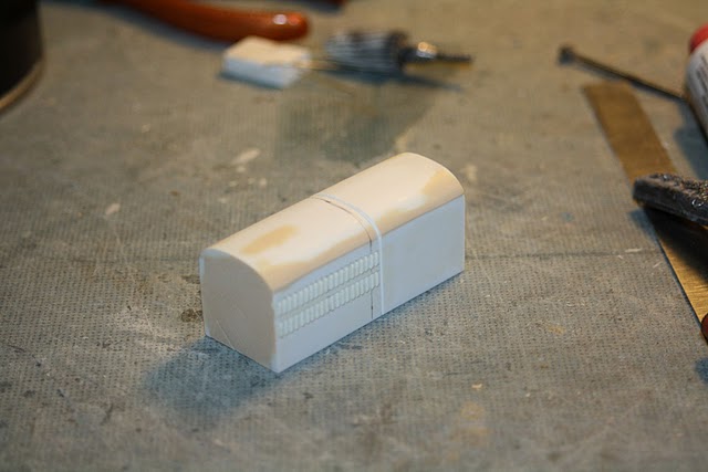 réalisation d'une série de miniatures du chenillard LICORNE Proto120