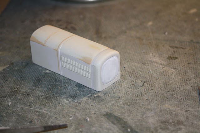 réalisation d'une série de miniatures du chenillard LICORNE Proto127