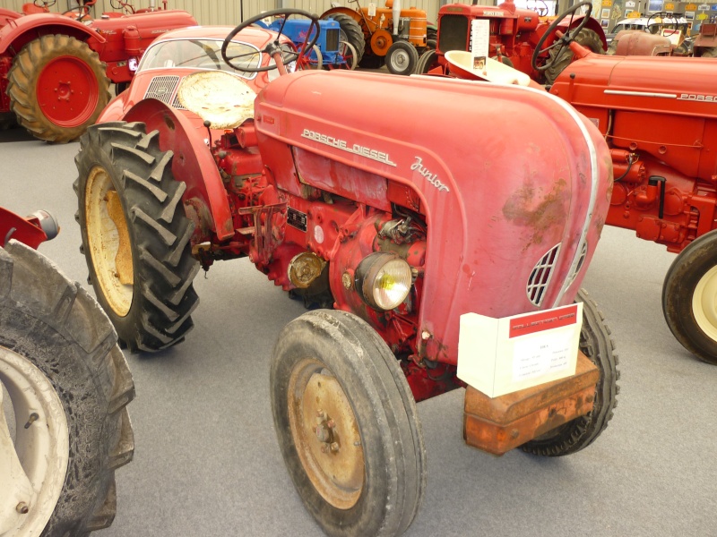 Tracteur Porsche standard rouge capot arrondi - combien ça peut valoir ... Salon170