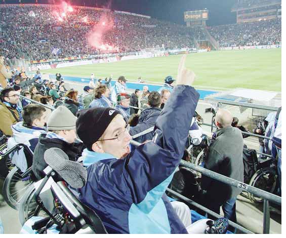 SUPPORTERS ...ALLEZ L'OM - Page 11 2_bmp27