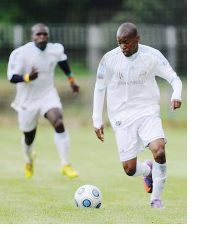 MATCHS DE LA RESERVE OLYMPIENNE - Page 4 G_bmp11