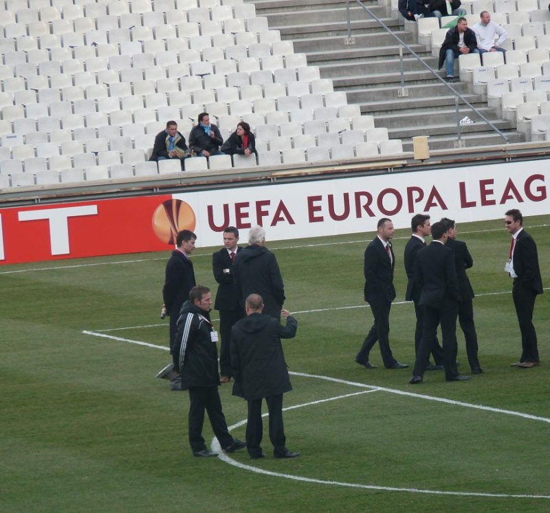 OM //BENFICA ...PHOTOS VIDEOS ..LA DESILLUSION EUROPEENNE P1070319