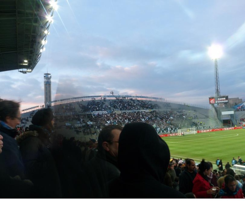 OM //BENFICA ...PHOTOS VIDEOS ..LA DESILLUSION EUROPEENNE - Page 2 P1070423