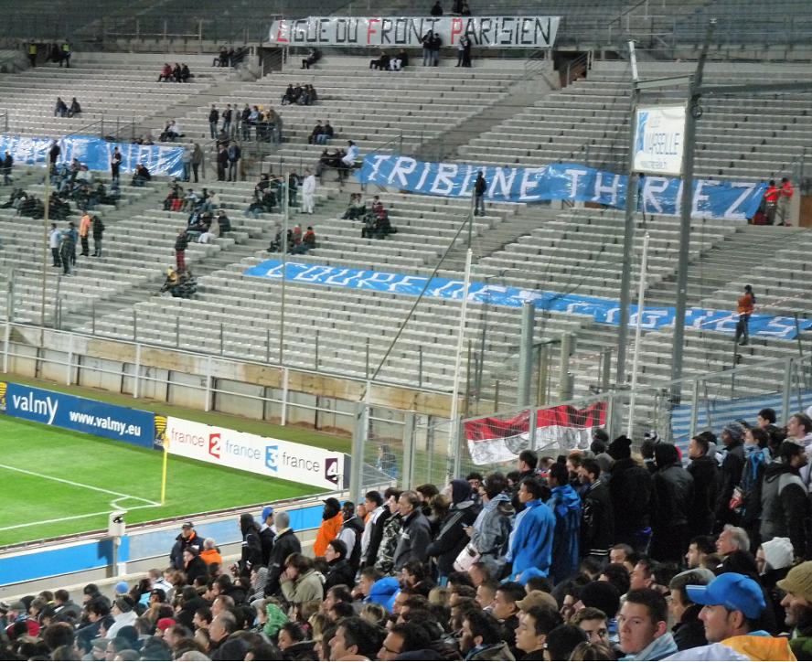 O VELODROME DESERT   LES MARSEILLAIS SE LIGUENT CONTRE MONACO 2 A 1 P1120411