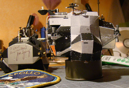 Recherche maquette module lunaire 1/48eme montée 0512