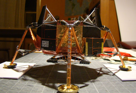 Recherche maquette module lunaire 1/48eme montée - Page 2 11110