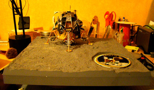 Recherche maquette module lunaire 1/48eme montée - Page 3 Dsc07522