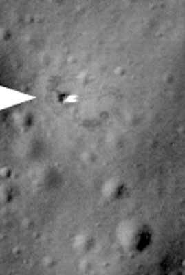 LRO (Lunar Reconnaissance Orbiter) - Page 13 Zoom10