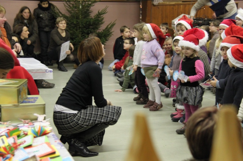 Fête de Noël des écoles de Wangen le 10 décembre 2010 Img_0714