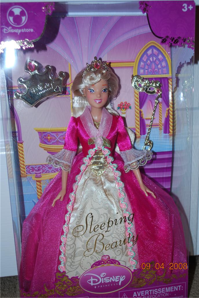Les différentes poupées des princesses Disney 16987611