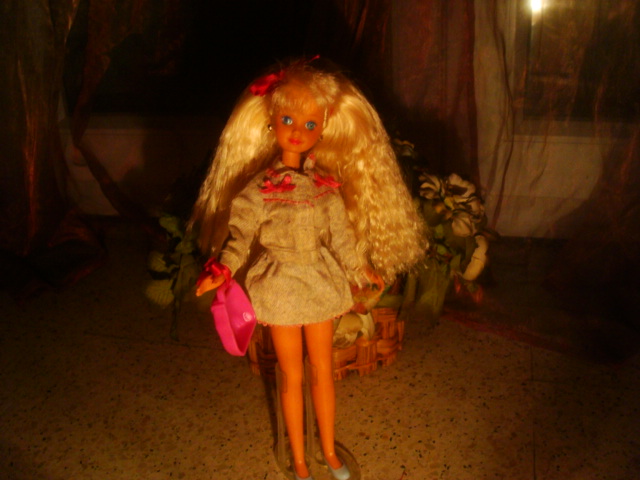 ma collection de Barbie - Page 4 Lady_372