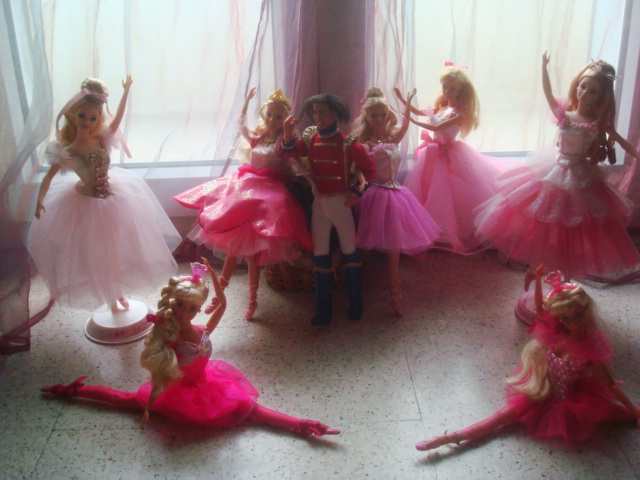 ma collection de Barbie - Page 3 Lady_l23