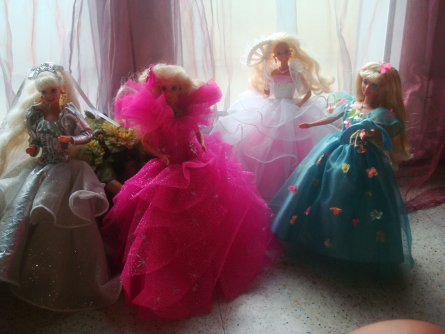 ma collection de Barbie - Page 3 Lady_l44