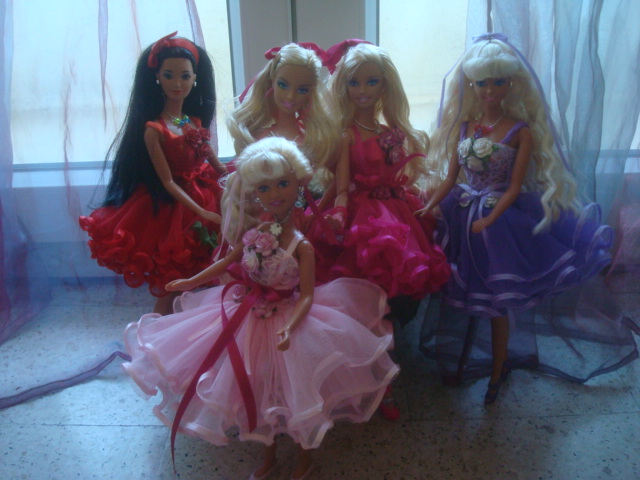 ma collection de Barbie - Page 3 Lady_l84