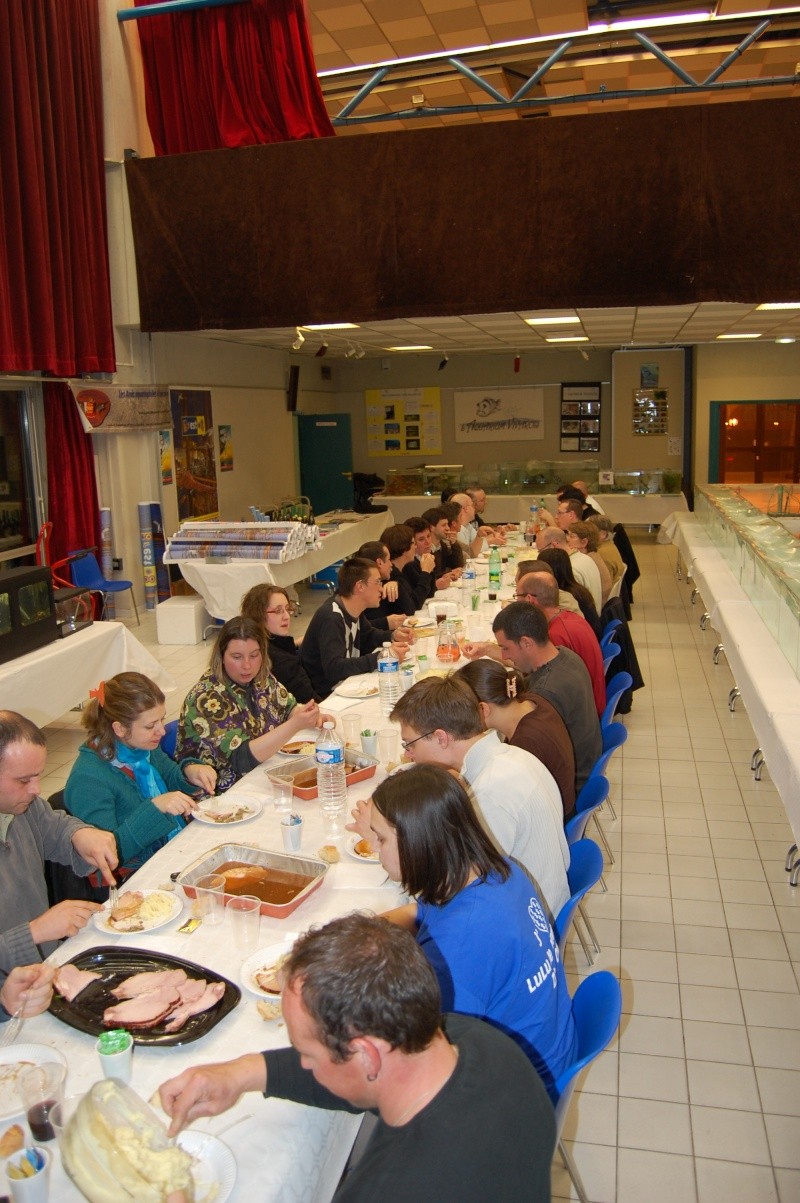 LES AMIS AQUARIOPHILES DE GOUESNOU EN ARDECHE A VIVIERS !!! Dsc_0363