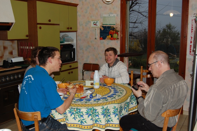 LES AMIS AQUARIOPHILES DE GOUESNOU EN ARDECHE A VIVIERS !!! Dsc_0374