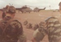 (N°13)Photographies d'armée en FRANCE et sur la Base DETALAT Sahr au TCHAD en 1975.(Photos de Eric DRUART) Top-1110
