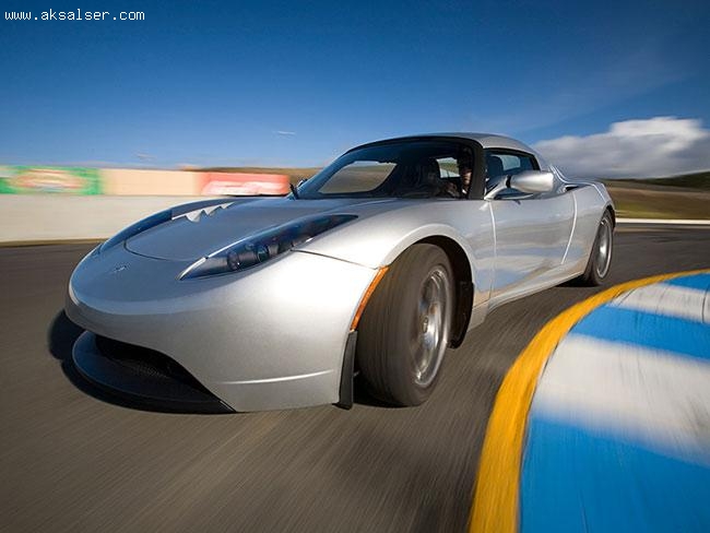 "تيسلا" أسرع سيارة كهربائية في العالم..ليست مجرد مشروع بل حقيقة Cr_65710