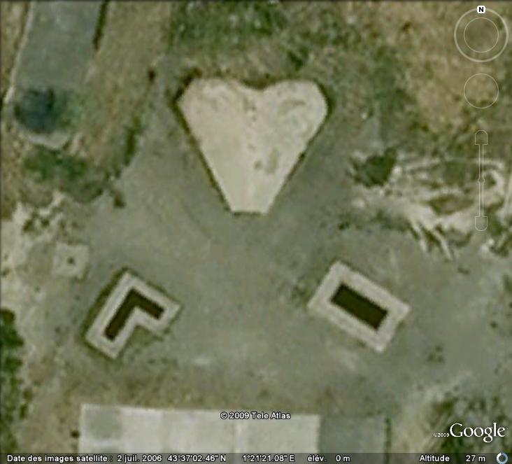 Les cœurs découverts dans Google Earth - Page 5 Coeur10