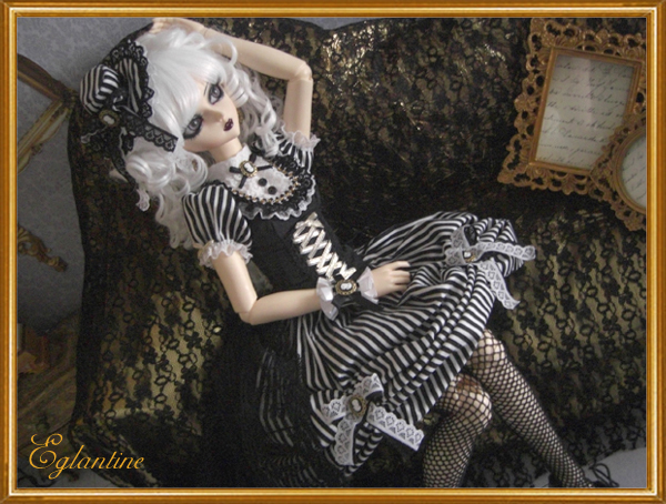 [LUTS VampDES] † Dark Lady † (tenue pour le LDollThon) - Page 3 Gothic20