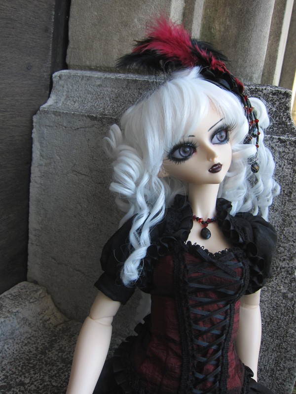 [LUTS Vamp DES]  Gothic Beauty  Tenue pour le LDollThon - Page 2 Ldollt19