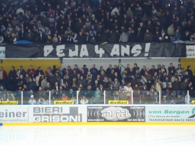 Tifos des Maniacs Dsc02514