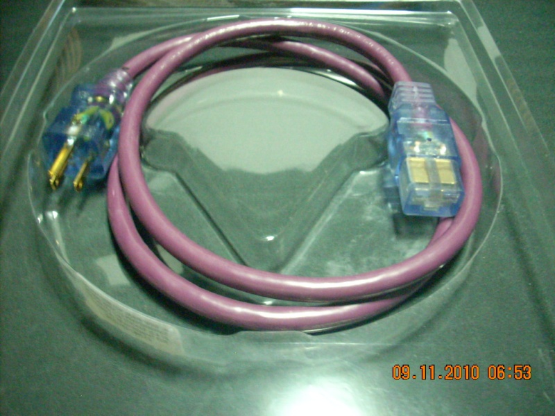 Shunyata Research Venom 20A IEC power cord ( sold ) Dscn5112