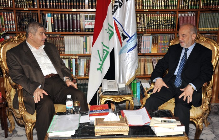 الدكتور إبراهيم الجعفري يستقبل عضو الائتلاف الوطني العراقي الأستاذ قاسم داود في مكتبه ببغداد Secure23