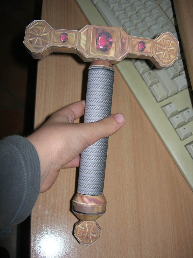 papercraft épée taille réel Dscn1511
