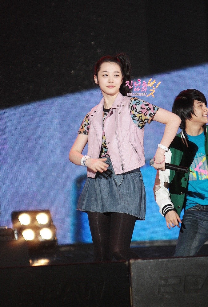 [PERF] f(Sulli) - KFN TV National Armed Forces Show [05/03/10] 12_bmp13