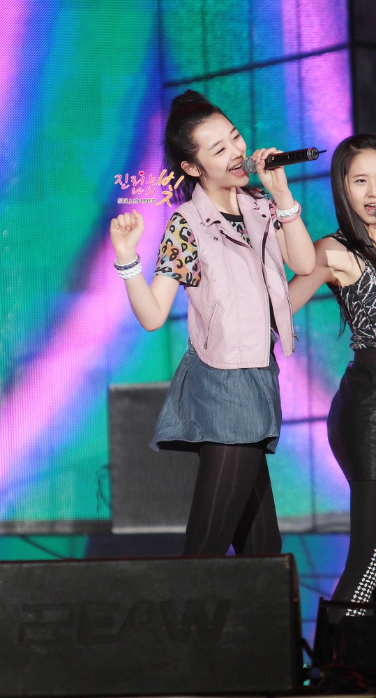 [PERF] f(Sulli) - KFN TV National Armed Forces Show [05/03/10] 13_bmp15