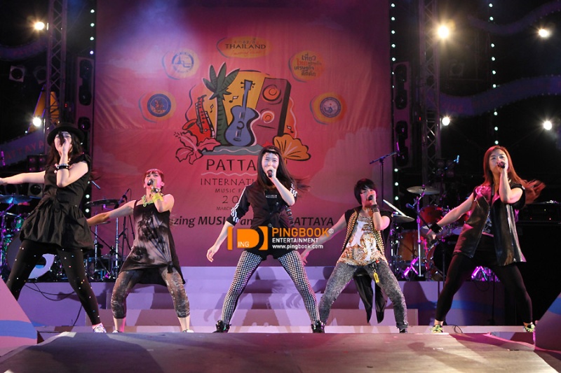 [PERF] f(x) - Pattaya International Music Festival 2010 [19/03/10] PARTE I 2110
